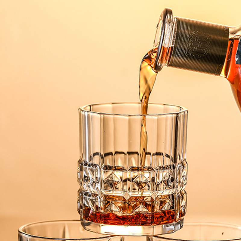 Разные стеклянные чашки, стака – обзор и цена Wine Beer Difference